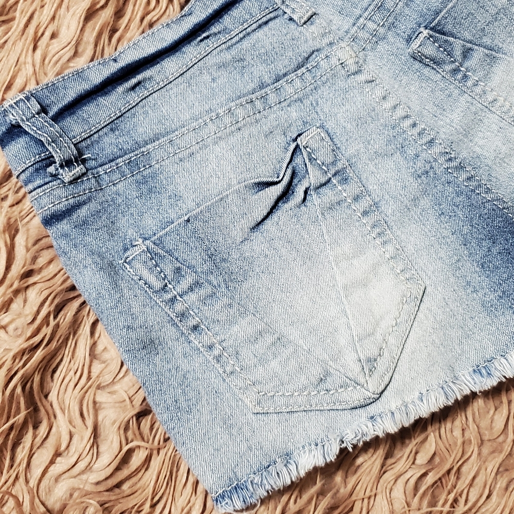 Boho Hippie Crochet Lace Embellished Jean Shorts - Picture 4 of 6